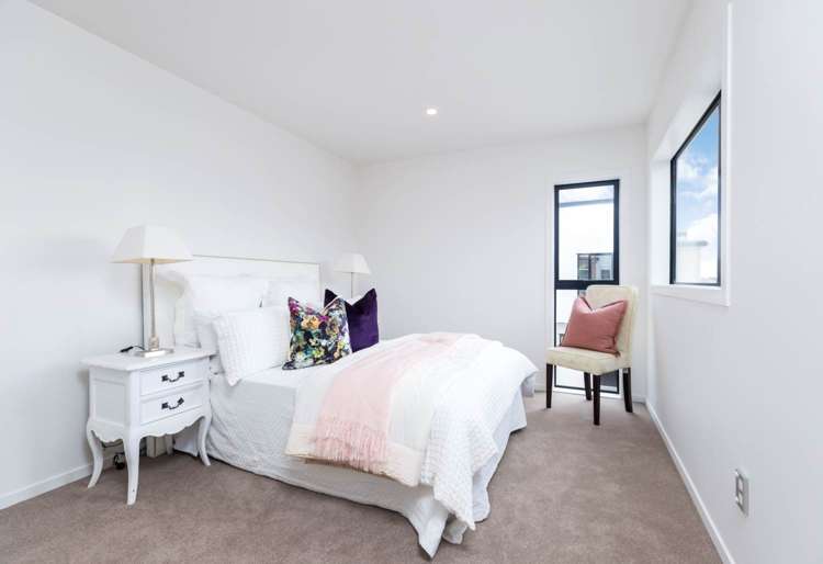 14 Korama Lane New Lynn_16