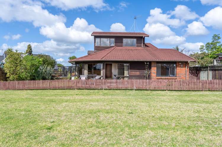 2/10 Dayspring Way Pakuranga_19