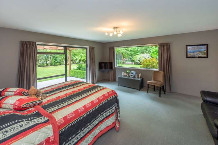 52 Allin Drive Waikuku Beach_16