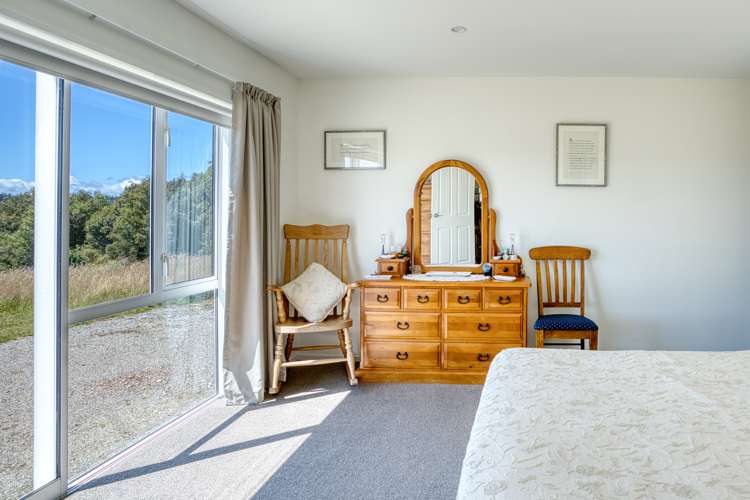 39 Ballarat Rise Hokitika_15