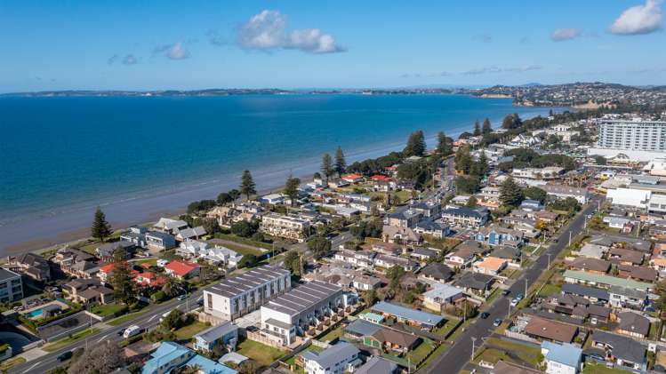 11 Ngaru Way Orewa_20