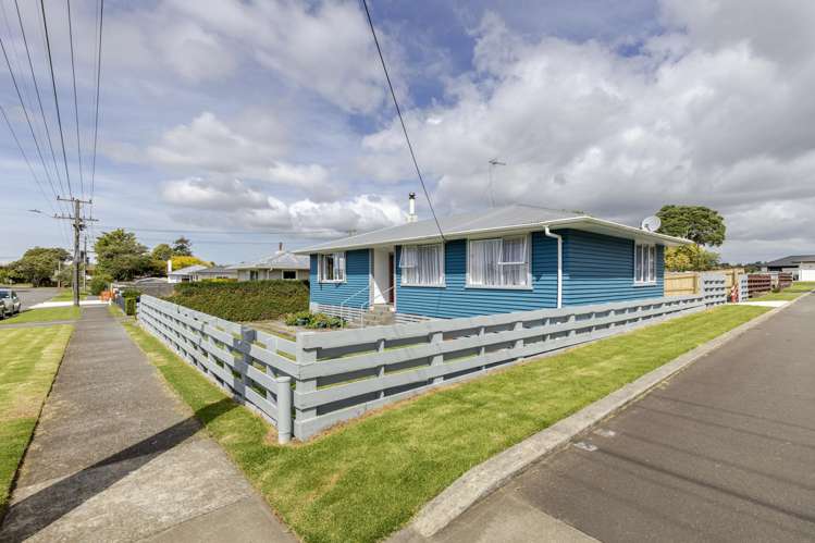 18 Cowling Road Hurdon_25