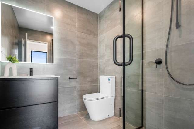 Affordable Luxury Opposite Scott Point School
