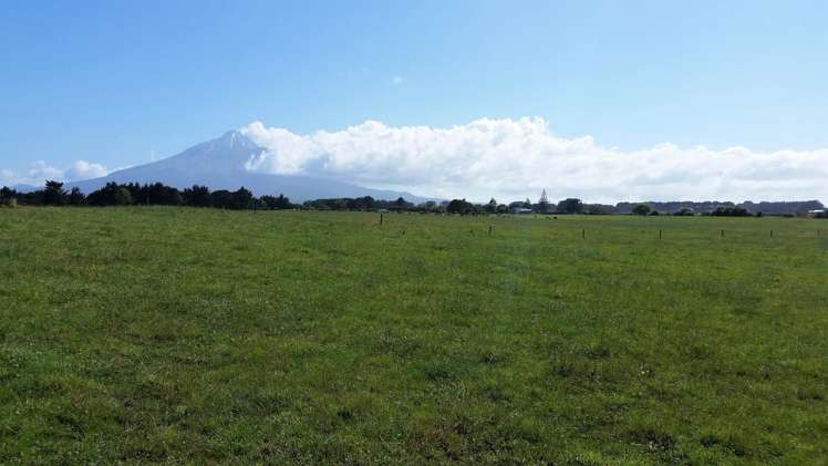 2369 Eltham Road Opunake_19