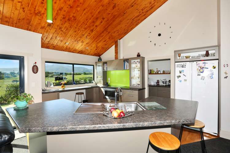 357 Lower Timaru Road Tataraimaka_23