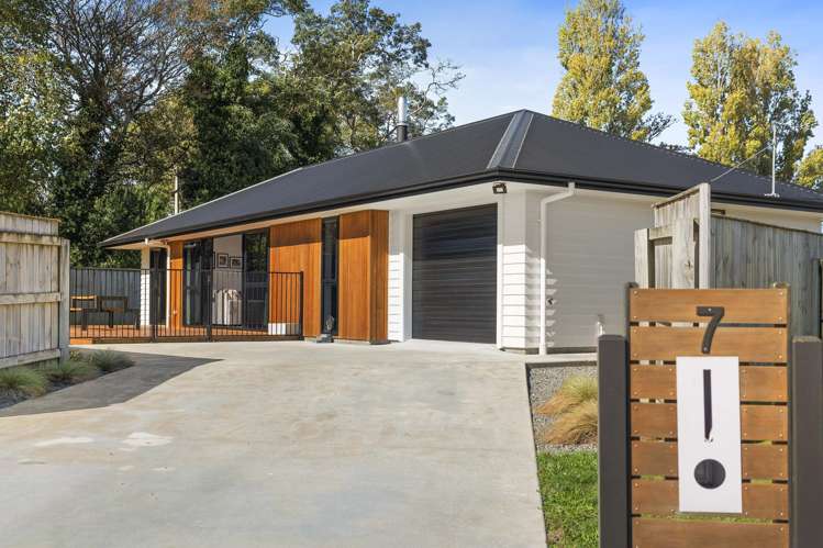 7 Angus Place_0