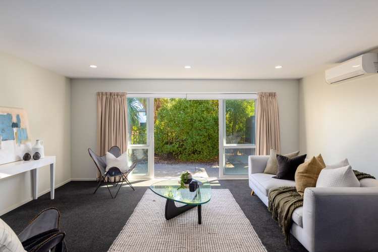 2/39 Gallaghan Close Wigram_6