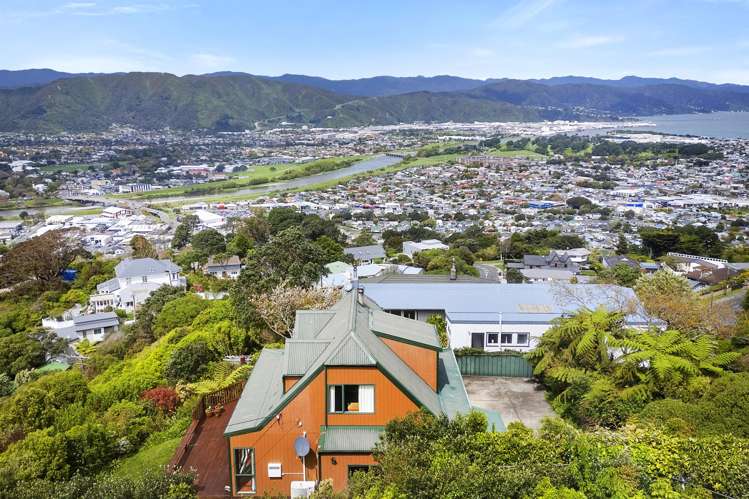 83 Miromiro Road Normandale_22