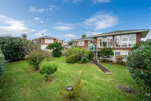 84 Royal View Road Te Atatu South_2