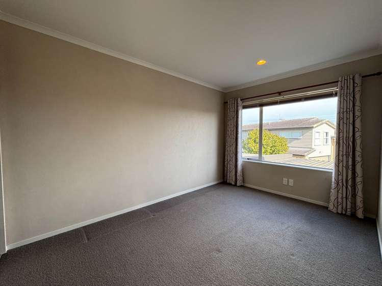 16 Flintridge Drive Flat Bush_5