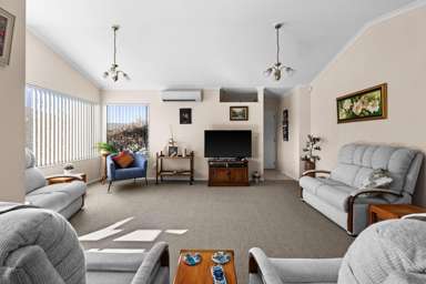 8 Rosehill Way_1
