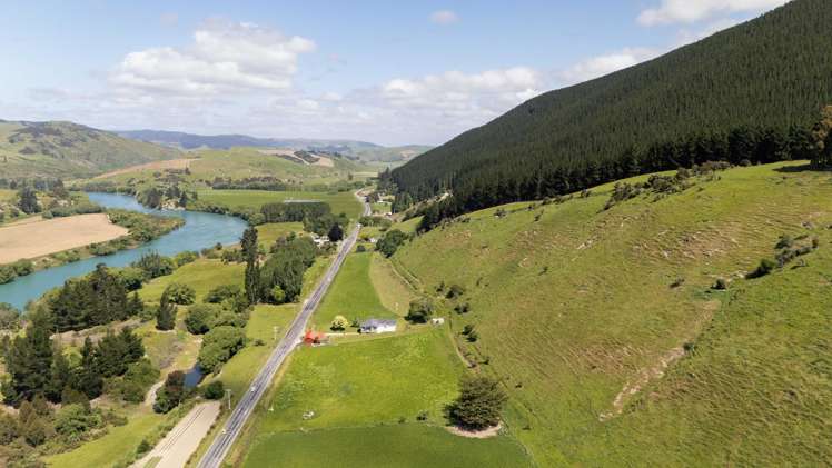 5892 Ettrick - Raes Junction Road Roxburgh_22