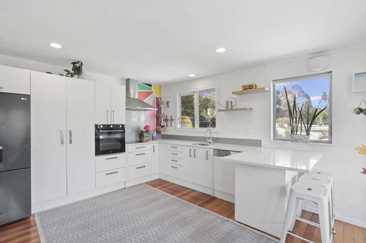 57 Kauri Point Road Laingholm_1