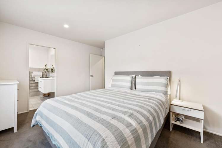25 Broadfield Street Massey_18