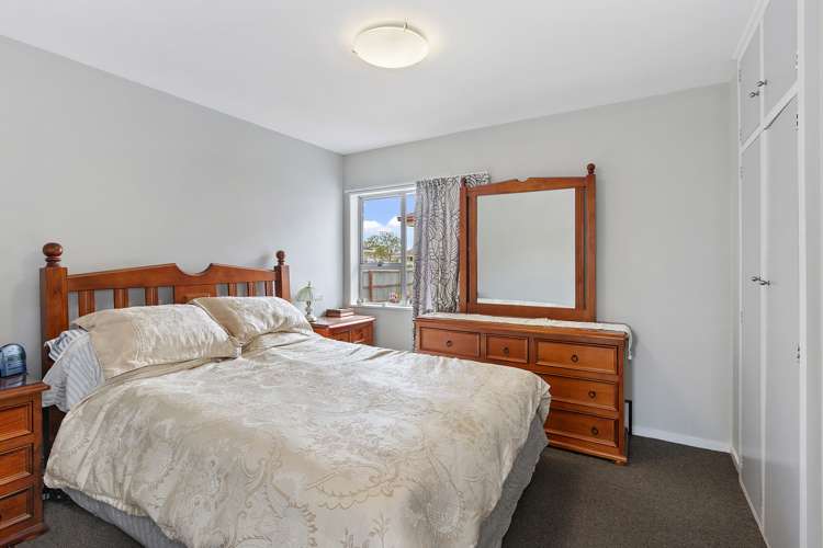 2/12 Kawau Crescent Bromley_5