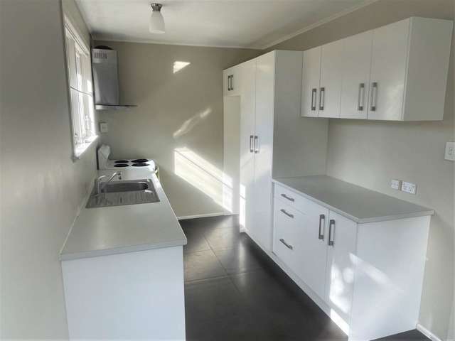 8A Tagor Street Glen Eden_2