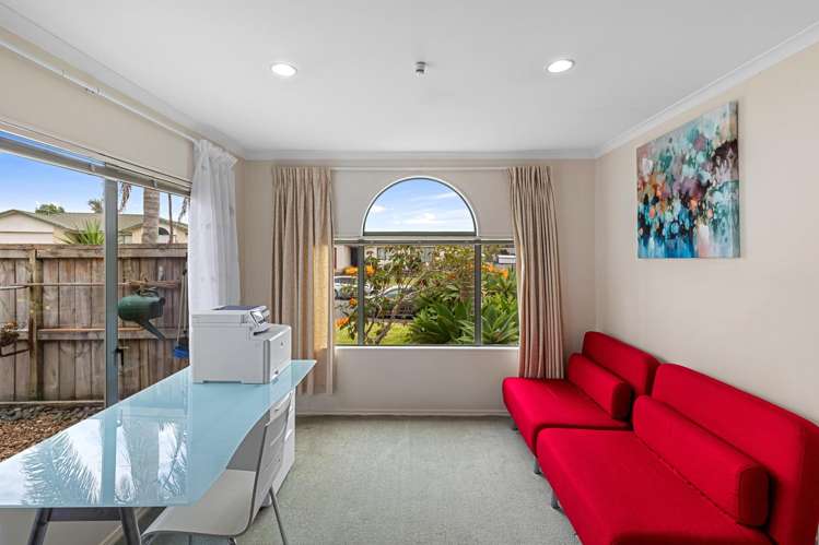 6 Reybert Place Massey_9