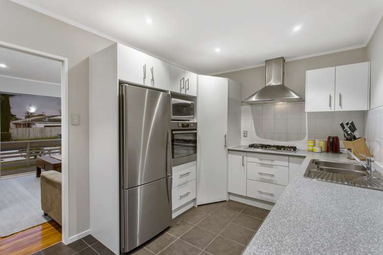 4 Waterlea Avenue Mangere Bridge_5