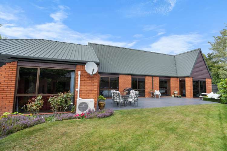 14 Brockhall Lane Avonhead_27