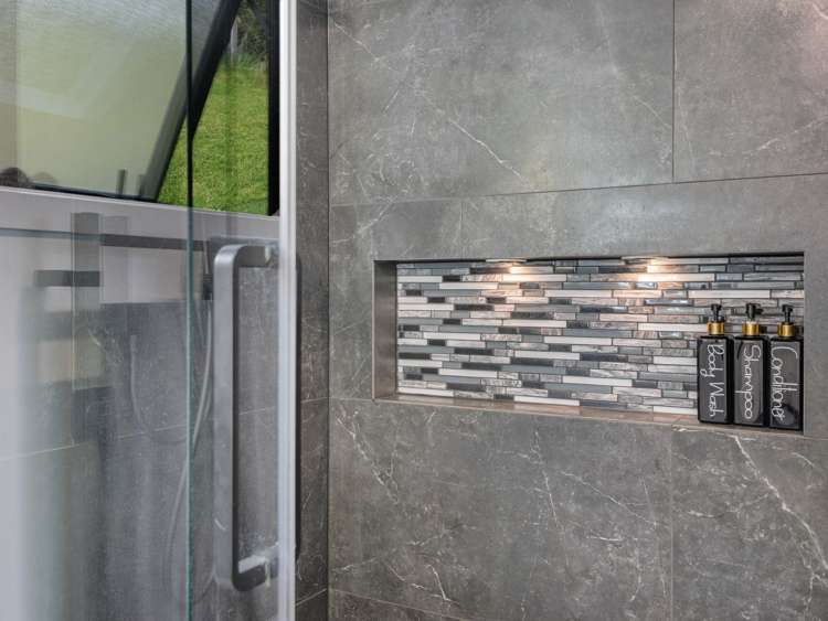 60 Kauri Street Ravensbourne_19