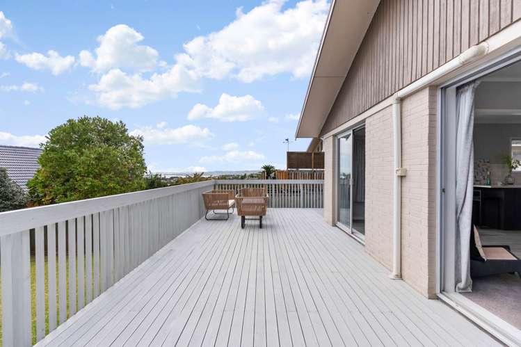 4 Haseler Crescent Mellons Bay_14