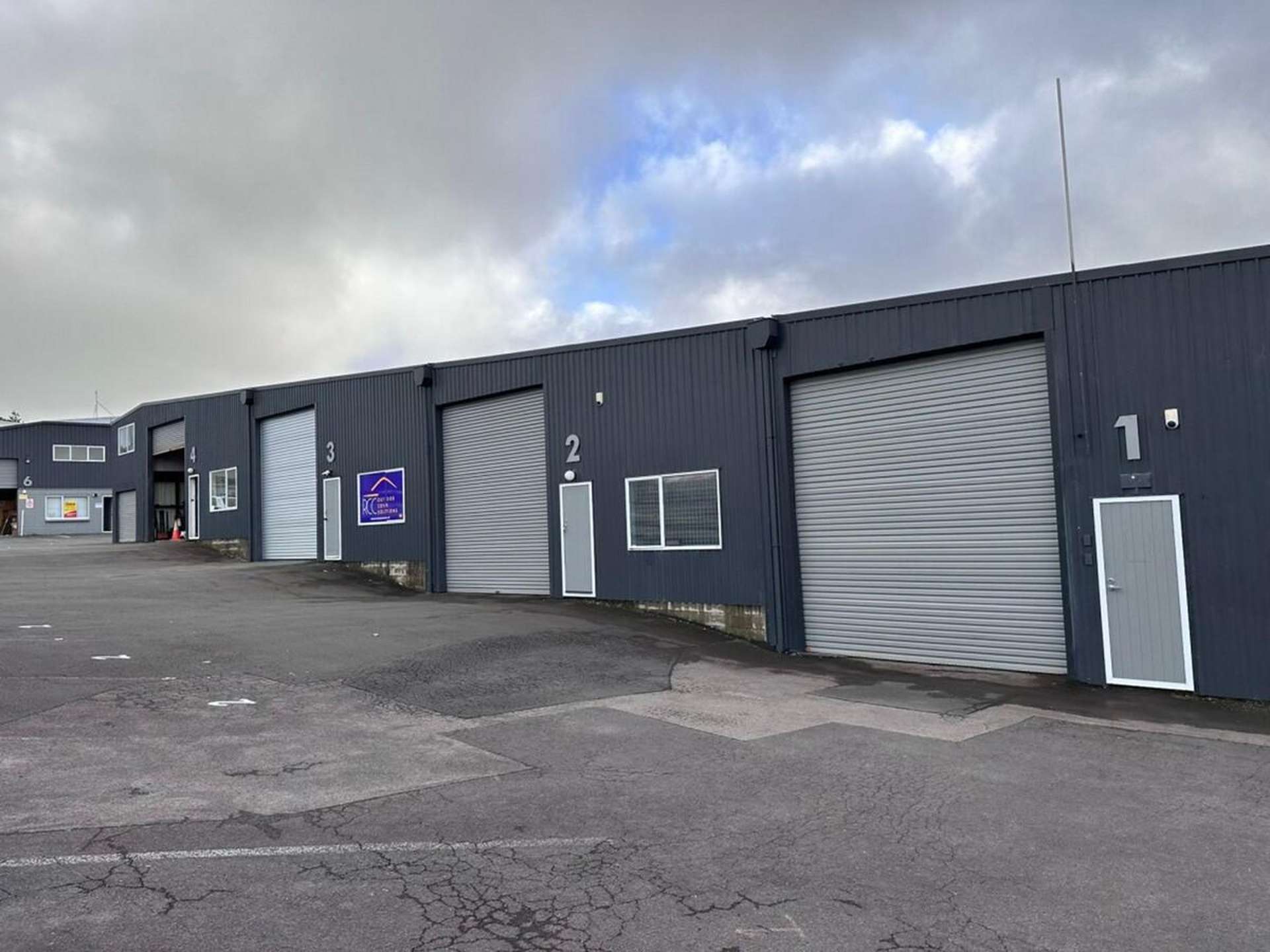 Unit 1/12 Maleme Street Greerton_0