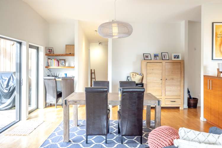 33c Ocean Road Surfdale_6