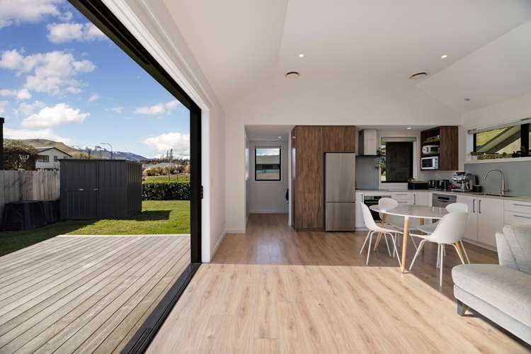 4 and 4A Marsden Place Lower Shotover_19