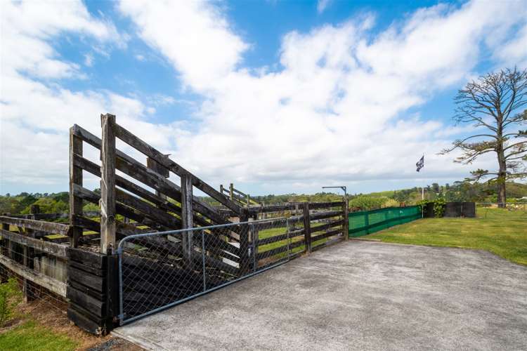 137 Tawa Road Kumeu_24