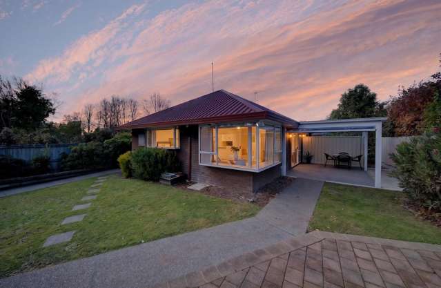 Superb Location & Easy Living