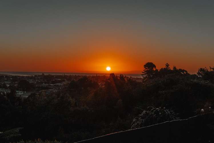 27 Alpine View Hokitika_15