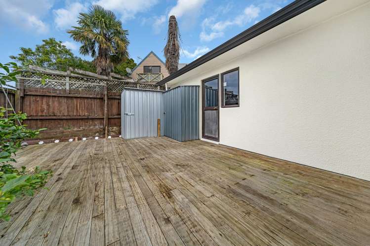 1/27 Lochend Place Highland Park_22