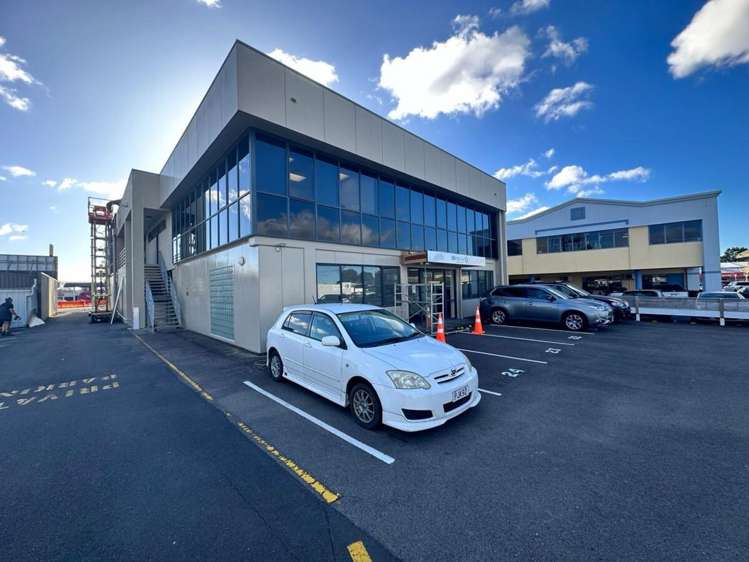Unit 3/556 Cameron Road Tauranga Central_0