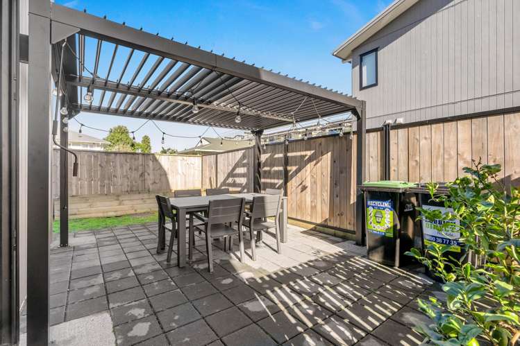 14 Eileen Newey Place_5