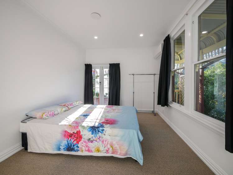 31 Royston Street North East Valley_27