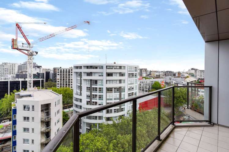 1204/135 Vincent Street City Centre_13