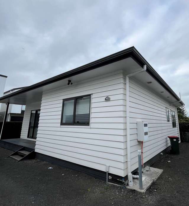 Walking distance to Otahuhu Town Centre
