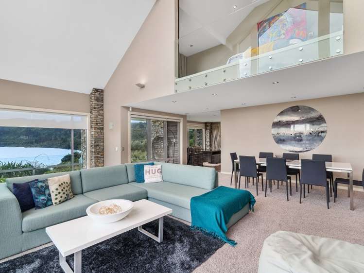 25 Whakamoenga Point Acacia Bay_9