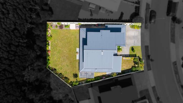 5 Crompton Avenue Churton Park_35