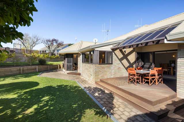 800 River Road Chartwell_2