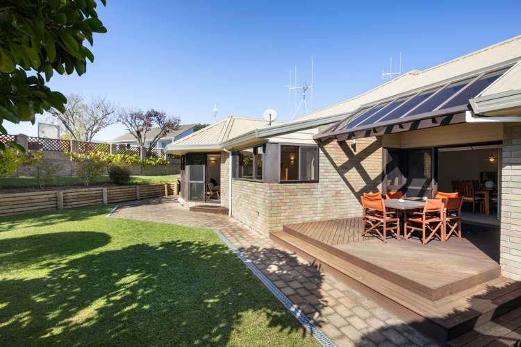 800 River Road Chartwell_2