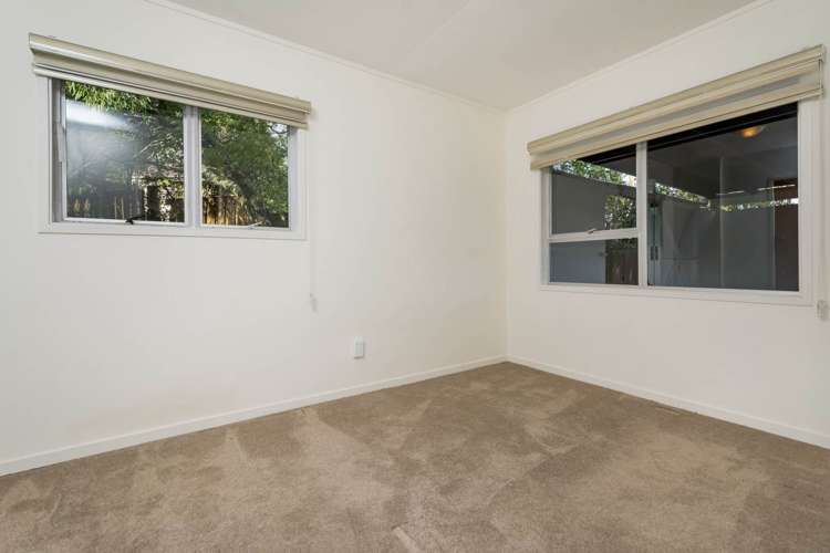 16 Valley Road Northcote_11