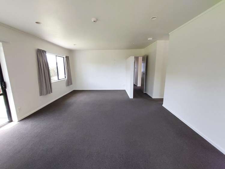 108 Amberley Avenue Highbury_19