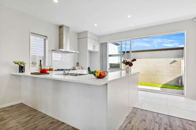 20a Hollowout Street Takanini_12