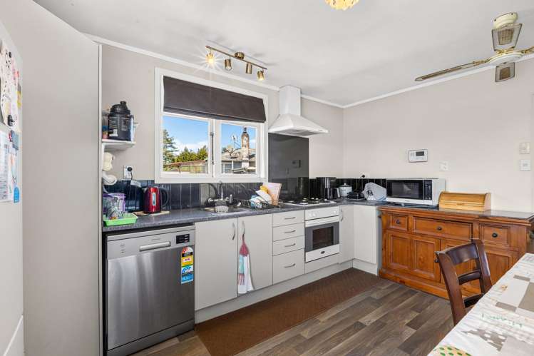 13 Crathie Crescent Tokoroa_7