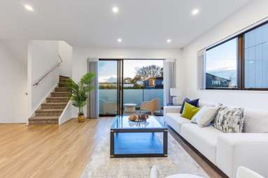 4/258 Lake Road_3