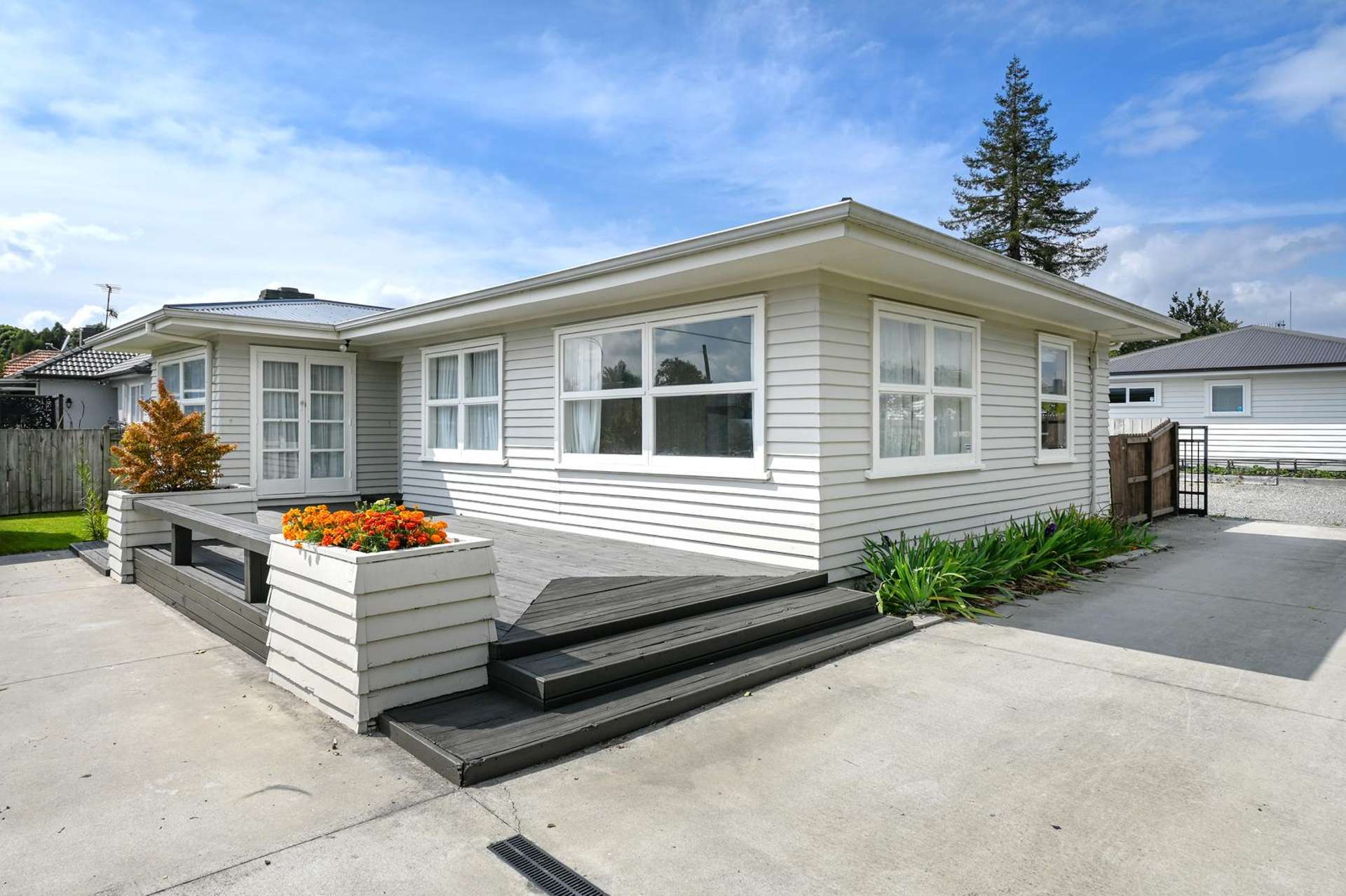 21 Russell Road Fairy Springs_0