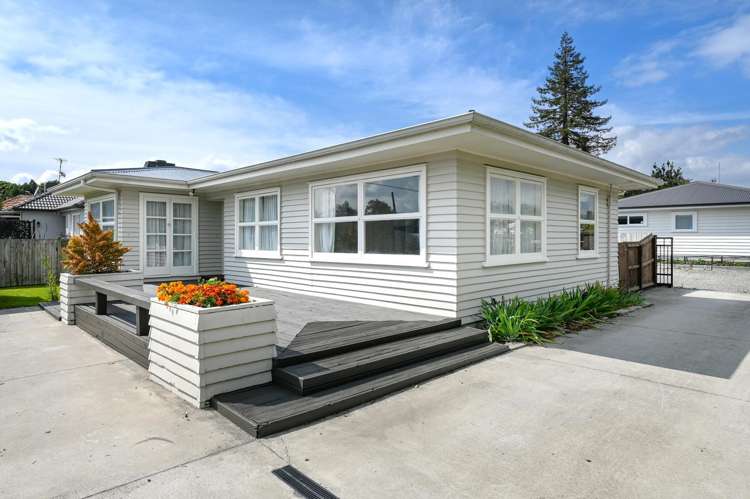 21 Russell Road Fairy Springs_0