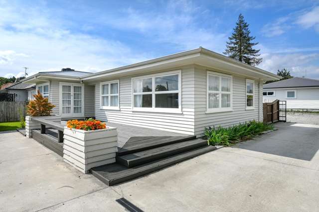 Fresh, Sunny & Ready to Enjoy