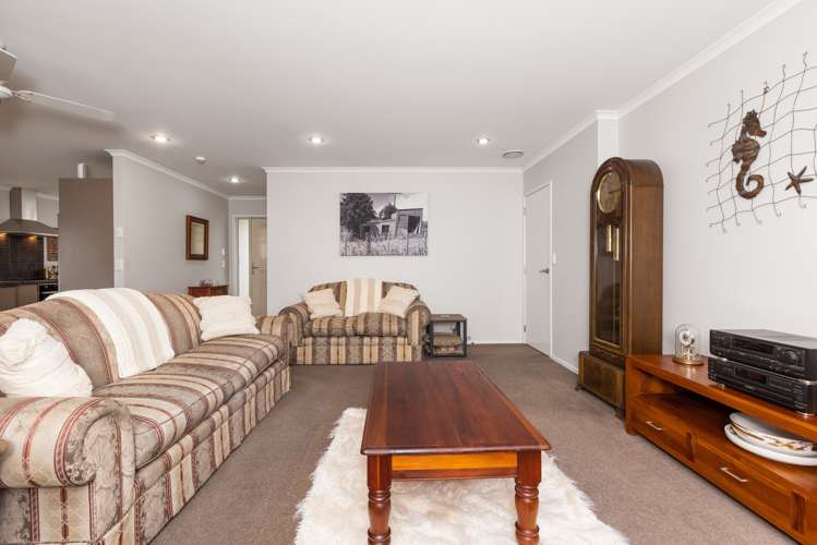 14 Mcnaughton Place Onekawa_13